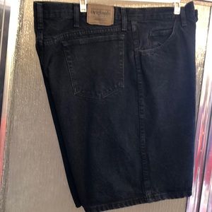 Wrangler black jean shorts, size 40.